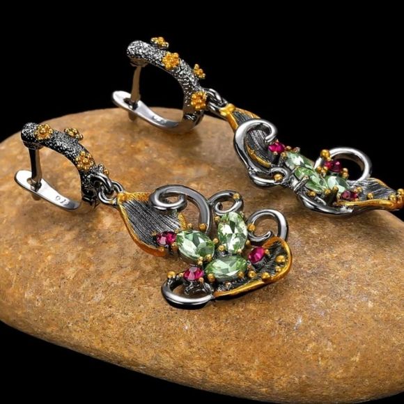 Gold leaf black titanium boho branch peridot garnet earrings new - Picture 4 of 5